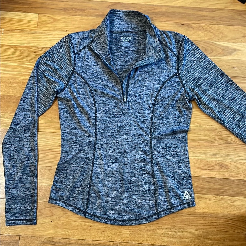 Brand New Reebok Gray Long Sleeve Running Quarter Zip Top